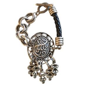 DUBAI Silver and Leather Ethnic Tribal Yemeni Bracelet